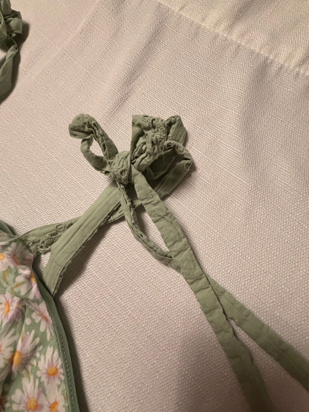Women’s Floral Tie-Shoulder Mini Dress - Green - Picture 4 of 8